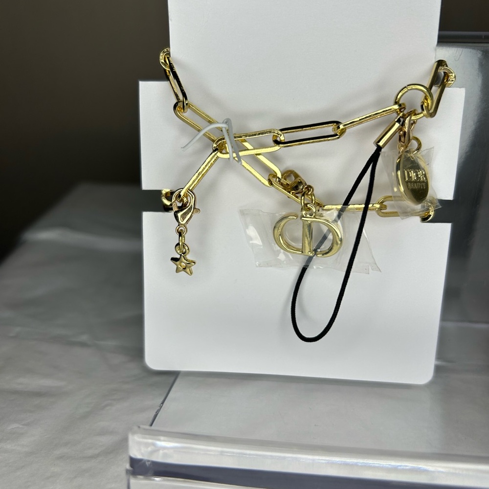 Dior Gold Star Charm Bracelet - Picture 3 of 5
